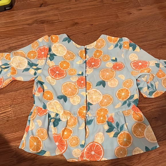 Lemon blouse - Picture 2 of 2